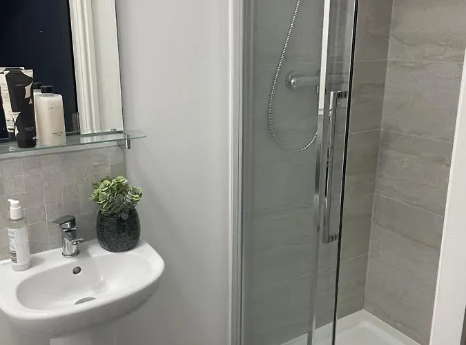 Seadream Luxury Hot Tub Homesweetholidayhomes * Scarborough