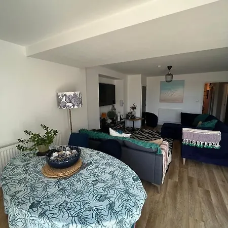 Seadream Luxury Hot Tub Homesweetholidayhomes * Scarborough